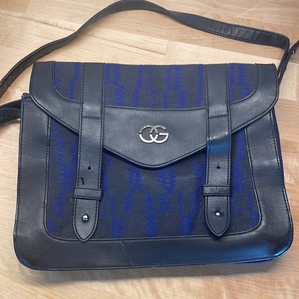 Obey wool black and blue purse